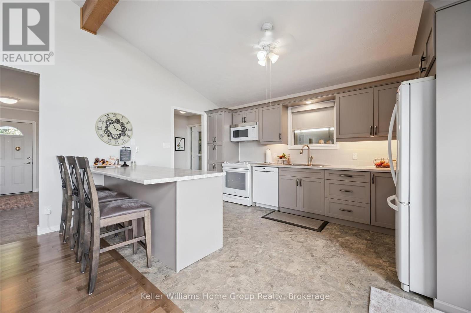 27 Third Line Road, Centre Wellington, Ontario  N0B 1J0 - Photo 14 - X12432699