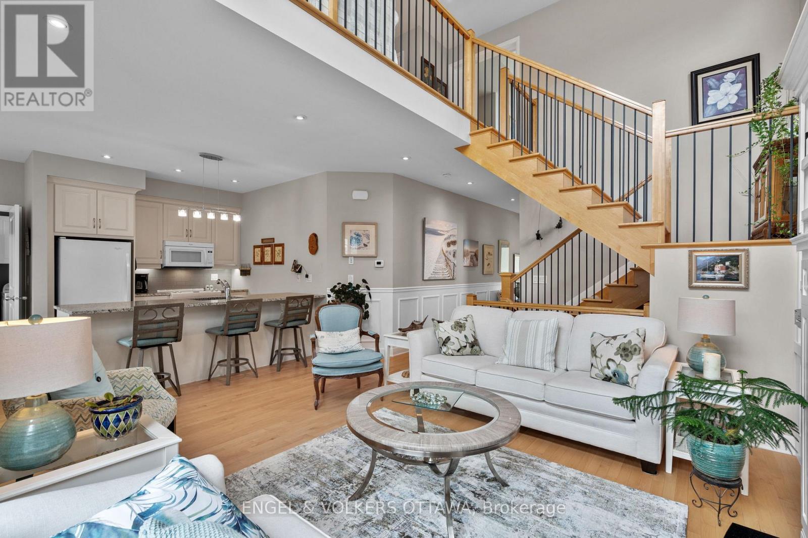 27 Esquimault Avenue, Ottawa, Ontario  K2H 6Z4 - Photo 10 - X12432658