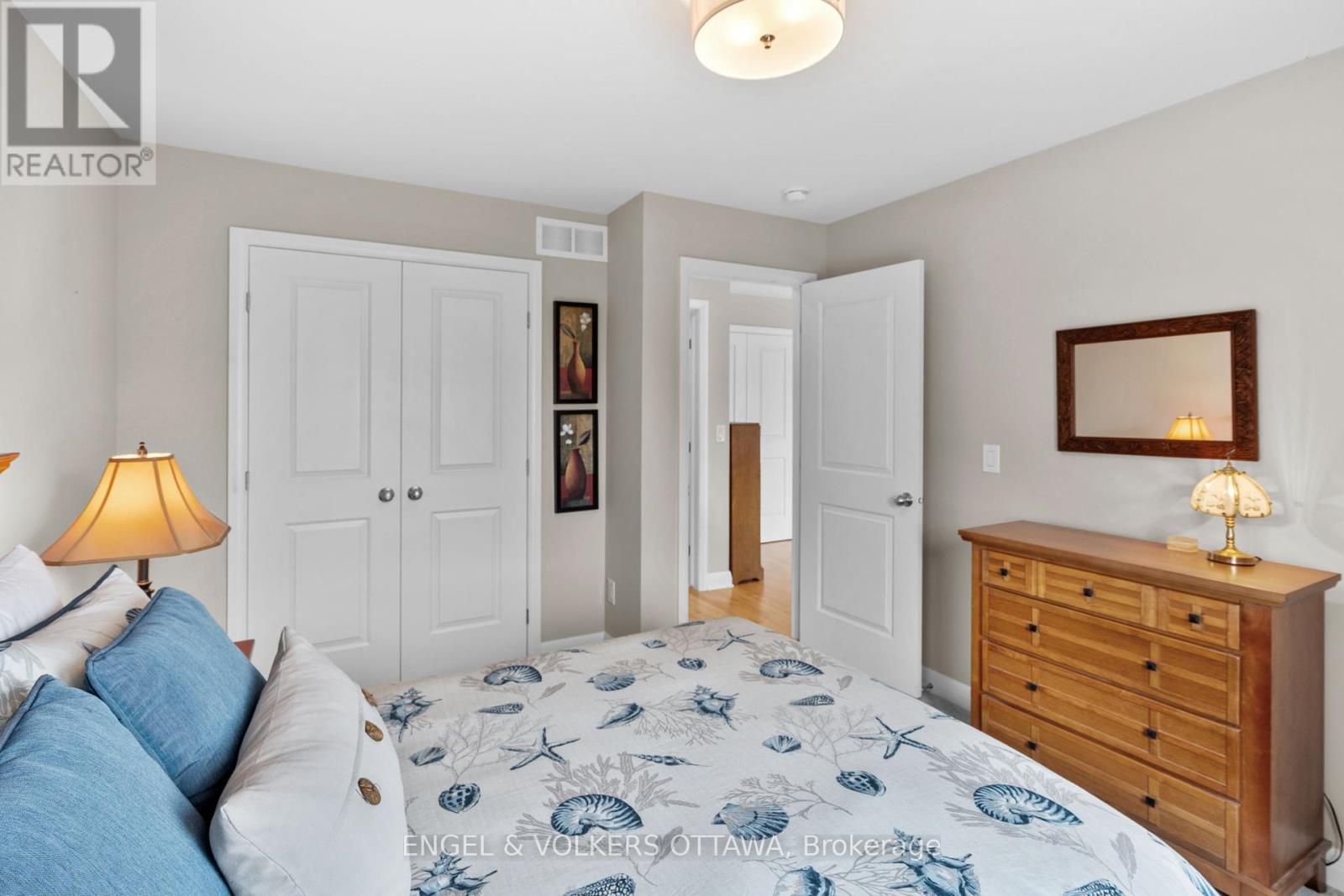 27 Esquimault Avenue, Ottawa, Ontario  K2H 6Z4 - Photo 31 - X12432658