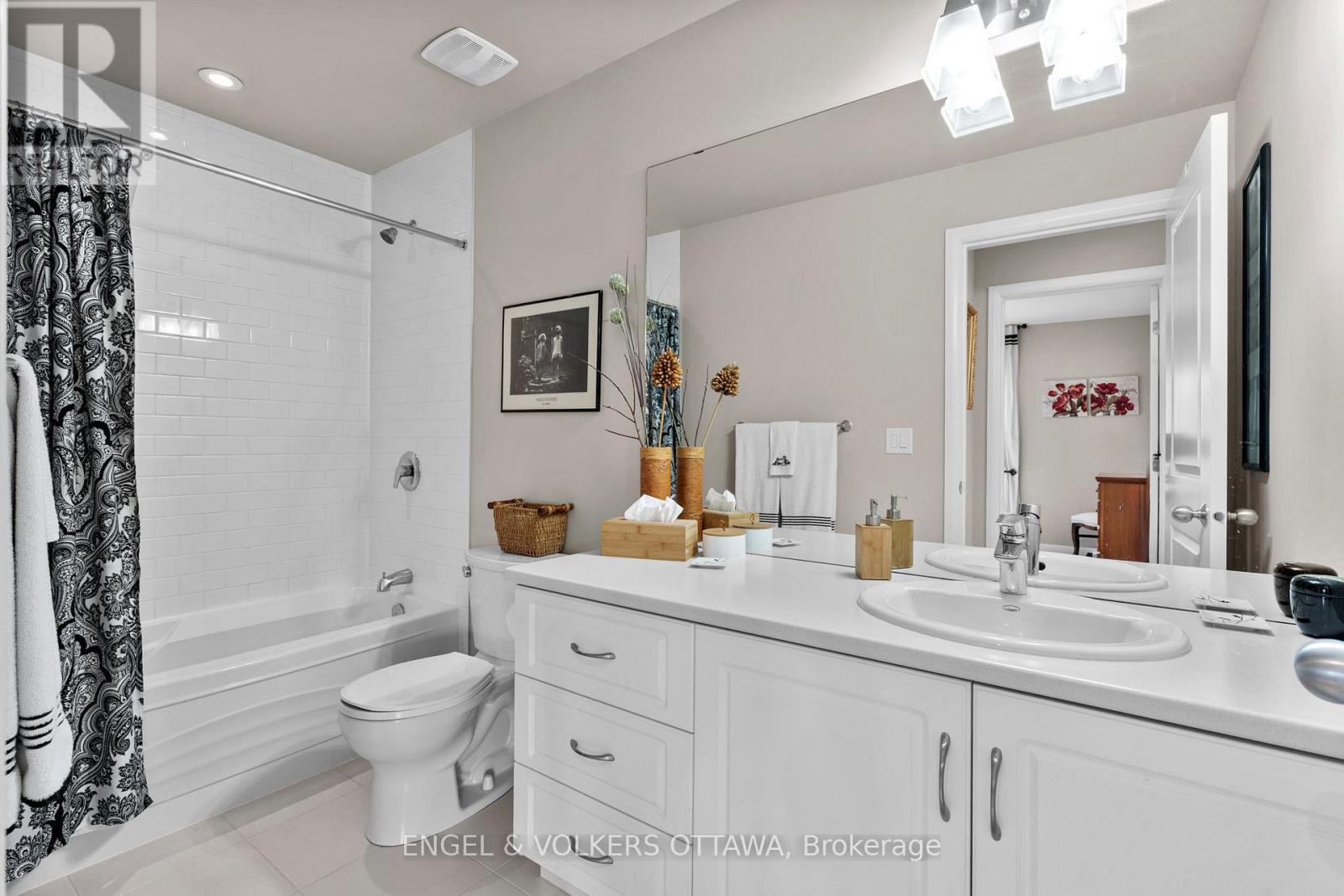27 Esquimault Avenue, Ottawa, Ontario  K2H 6Z4 - Photo 32 - X12432658