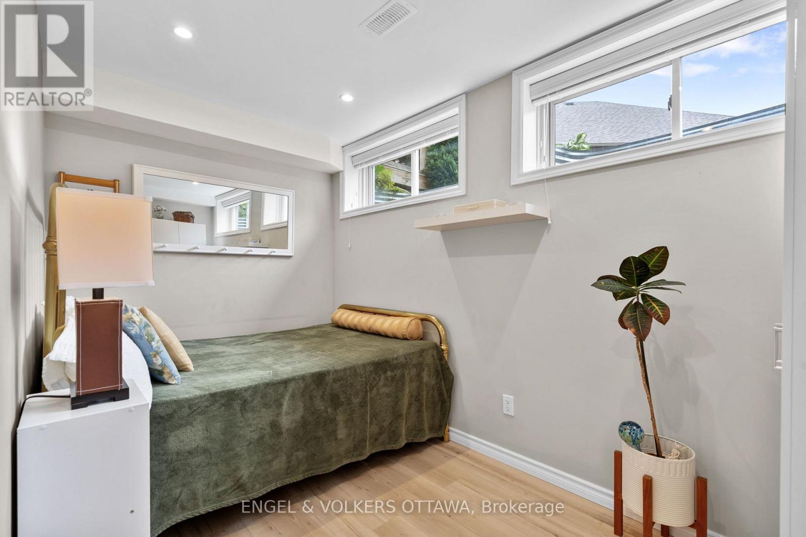 27 Esquimault Avenue, Ottawa, Ontario  K2H 6Z4 - Photo 37 - X12432658