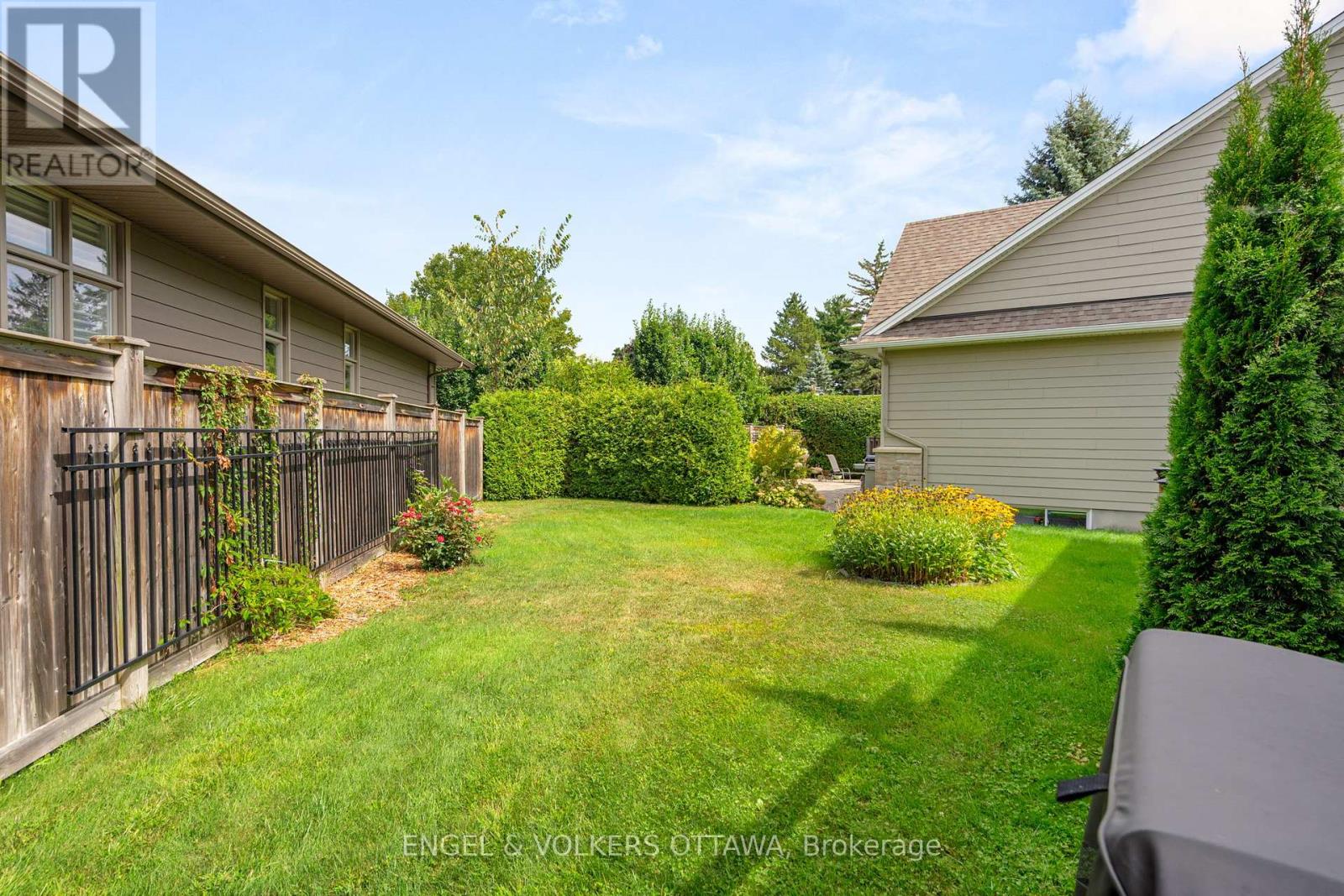 27 Esquimault Avenue, Ottawa, Ontario  K2H 6Z4 - Photo 40 - X12432658