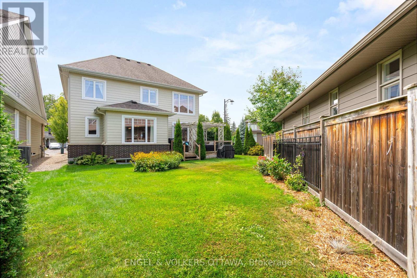 27 Esquimault Avenue, Ottawa, Ontario  K2H 6Z4 - Photo 43 - X12432658
