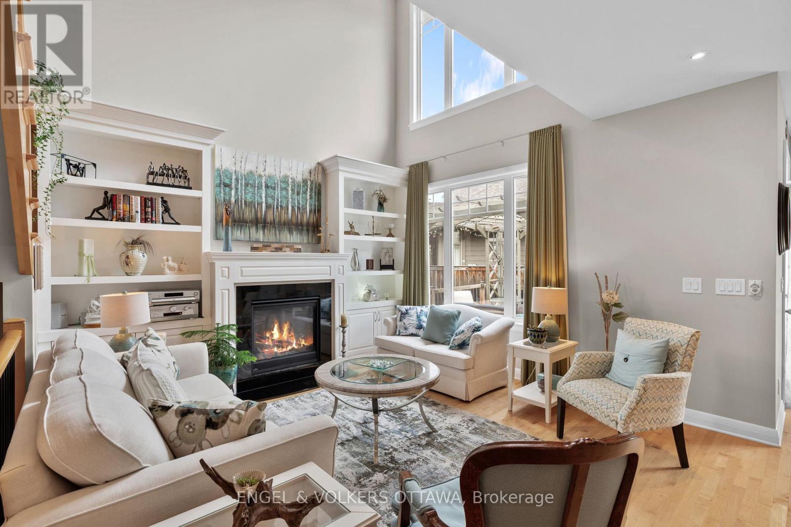 27 Esquimault Avenue, Ottawa, Ontario  K2H 6Z4 - Photo 7 - X12432658