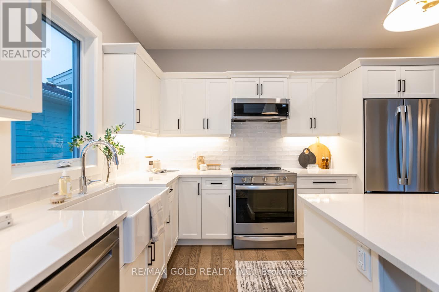 413 Breakwater Boulevard, Central Elgin, Ontario  N5L 1C5 - Photo 12 - X12432583