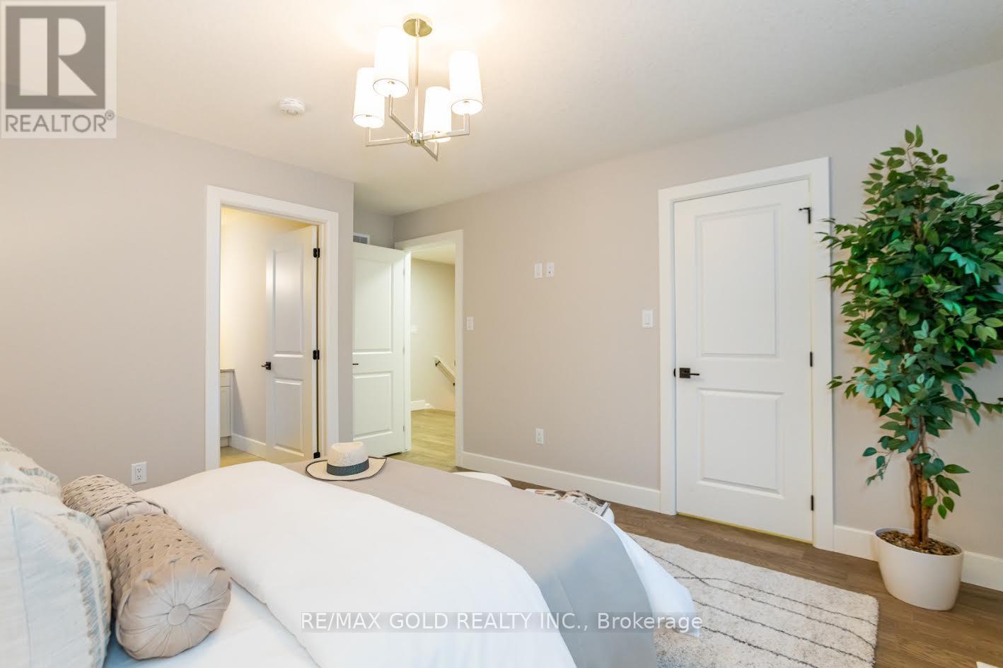413 Breakwater Boulevard, Central Elgin, Ontario  N5L 1C5 - Photo 21 - X12432583