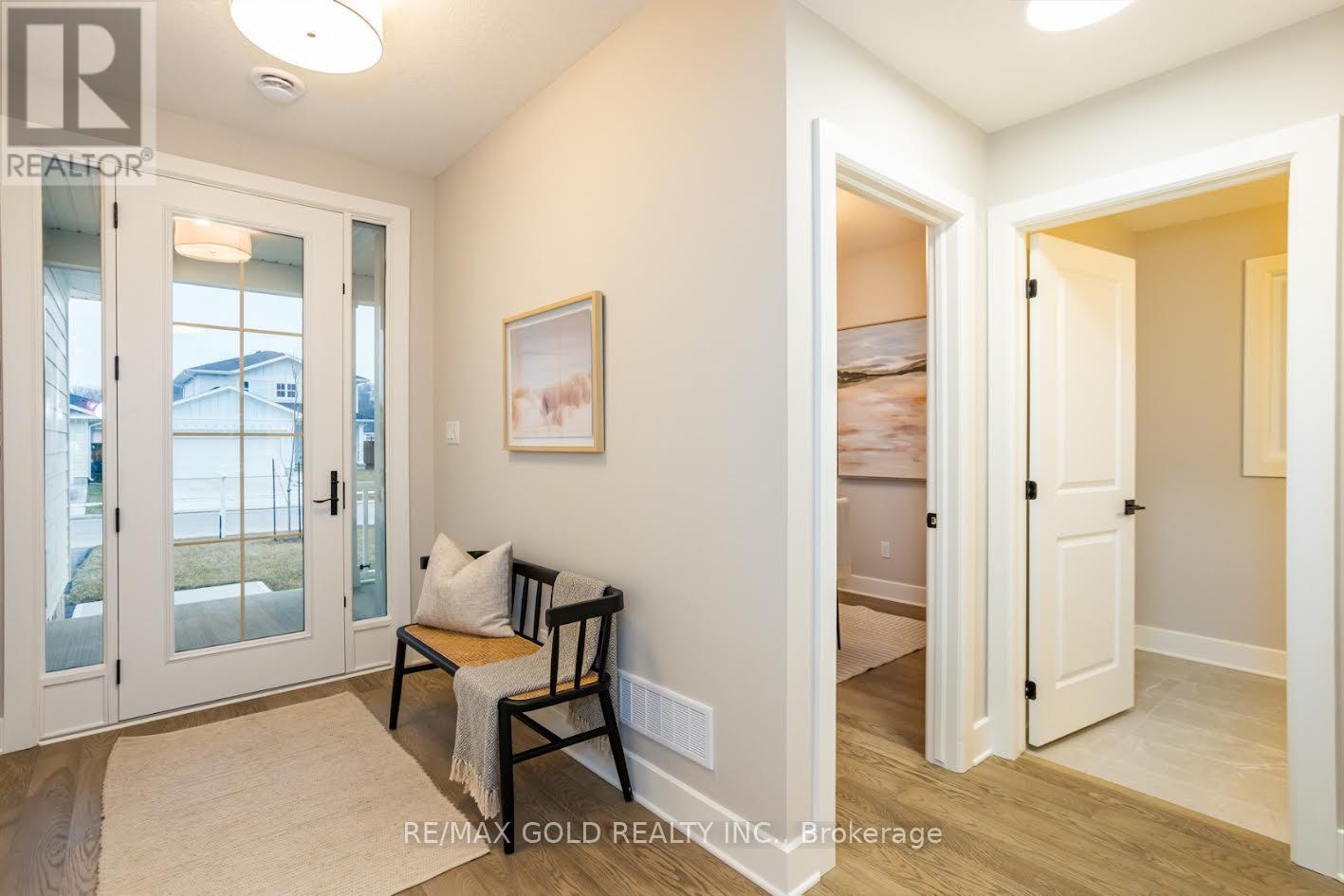 413 Breakwater Boulevard, Central Elgin, Ontario  N5L 1C5 - Photo 6 - X12432583