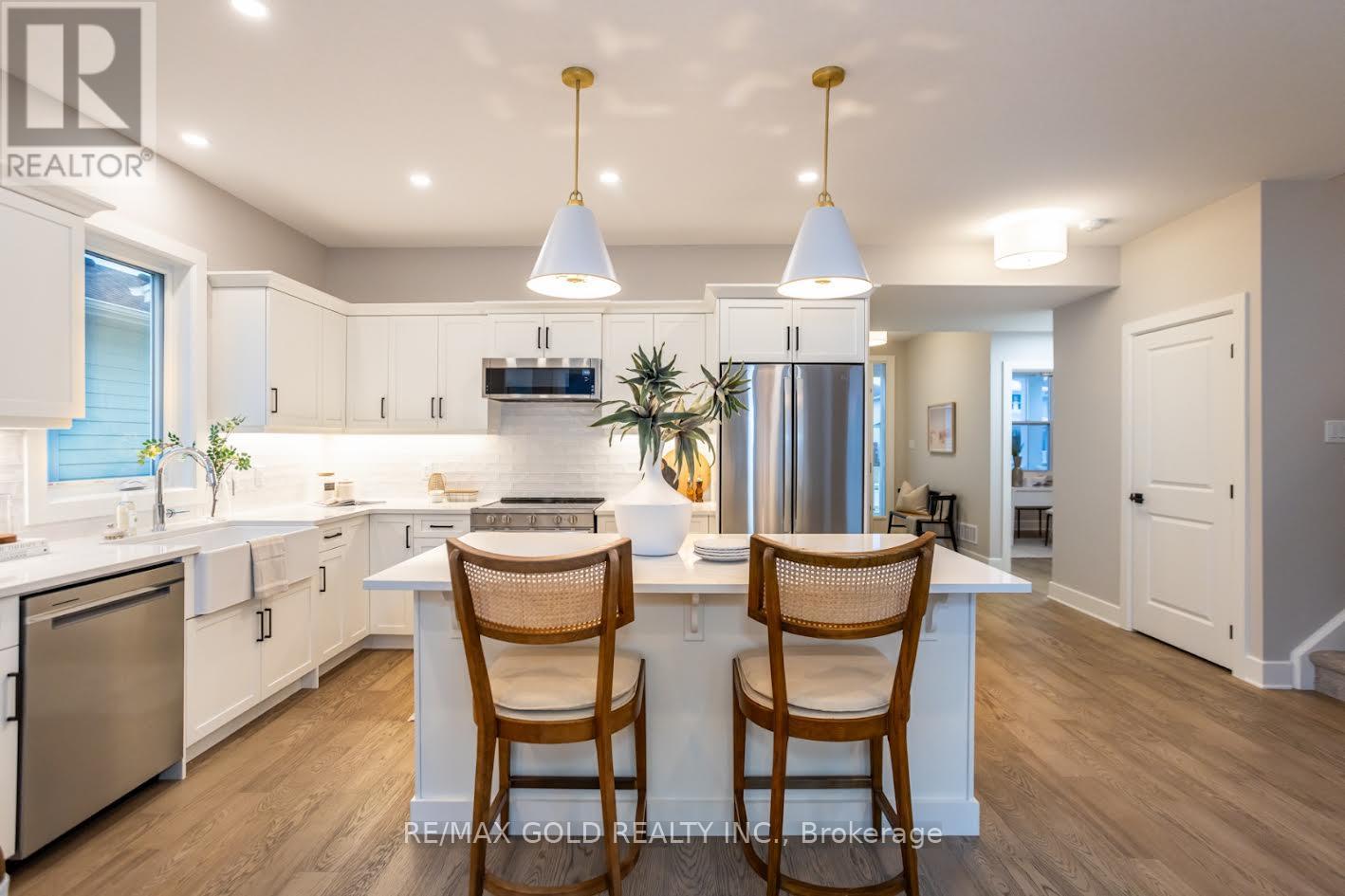 413 Breakwater Boulevard, Central Elgin, Ontario  N5L 1C5 - Photo 9 - X12432583
