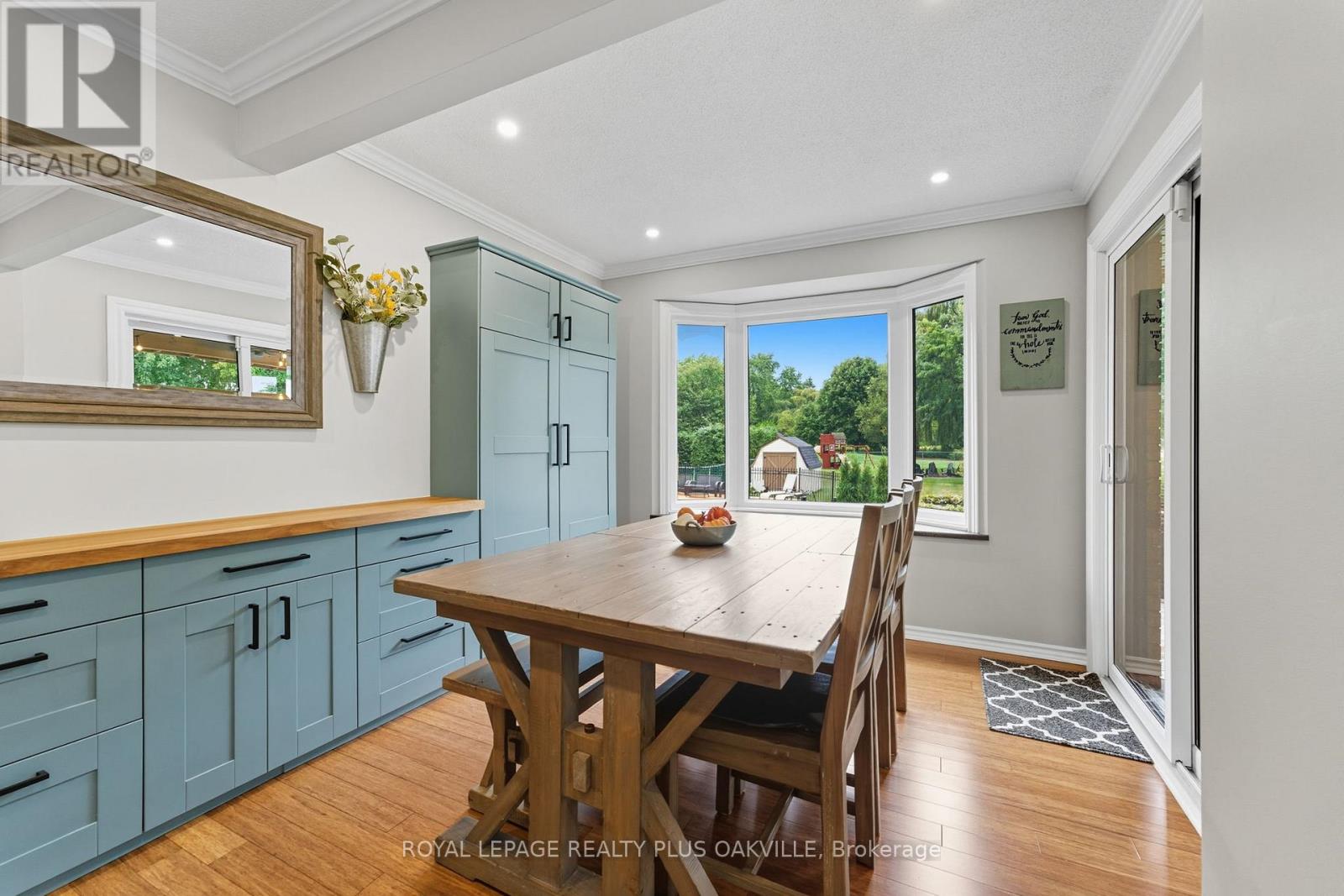 9904 Dickenson Road W, Hamilton, Ontario  L0R 1W0 - Photo 13 - X12432598