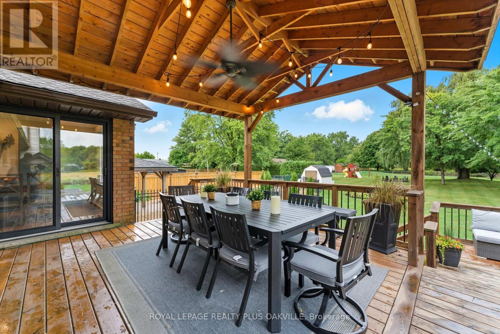 9904 Dickenson Road W, Hamilton, Ontario  L0R 1W0 - Photo 33 - X12432598