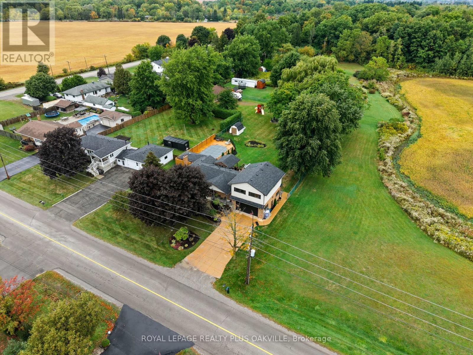 9904 Dickenson Road W, Hamilton, Ontario  L0R 1W0 - Photo 45 - X12432598