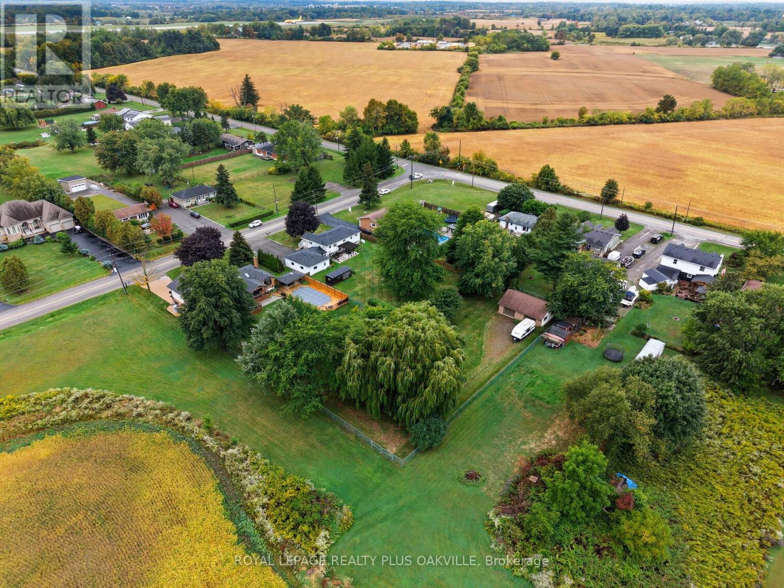 9904 Dickenson Road W, Hamilton, Ontario  L0R 1W0 - Photo 47 - X12432598