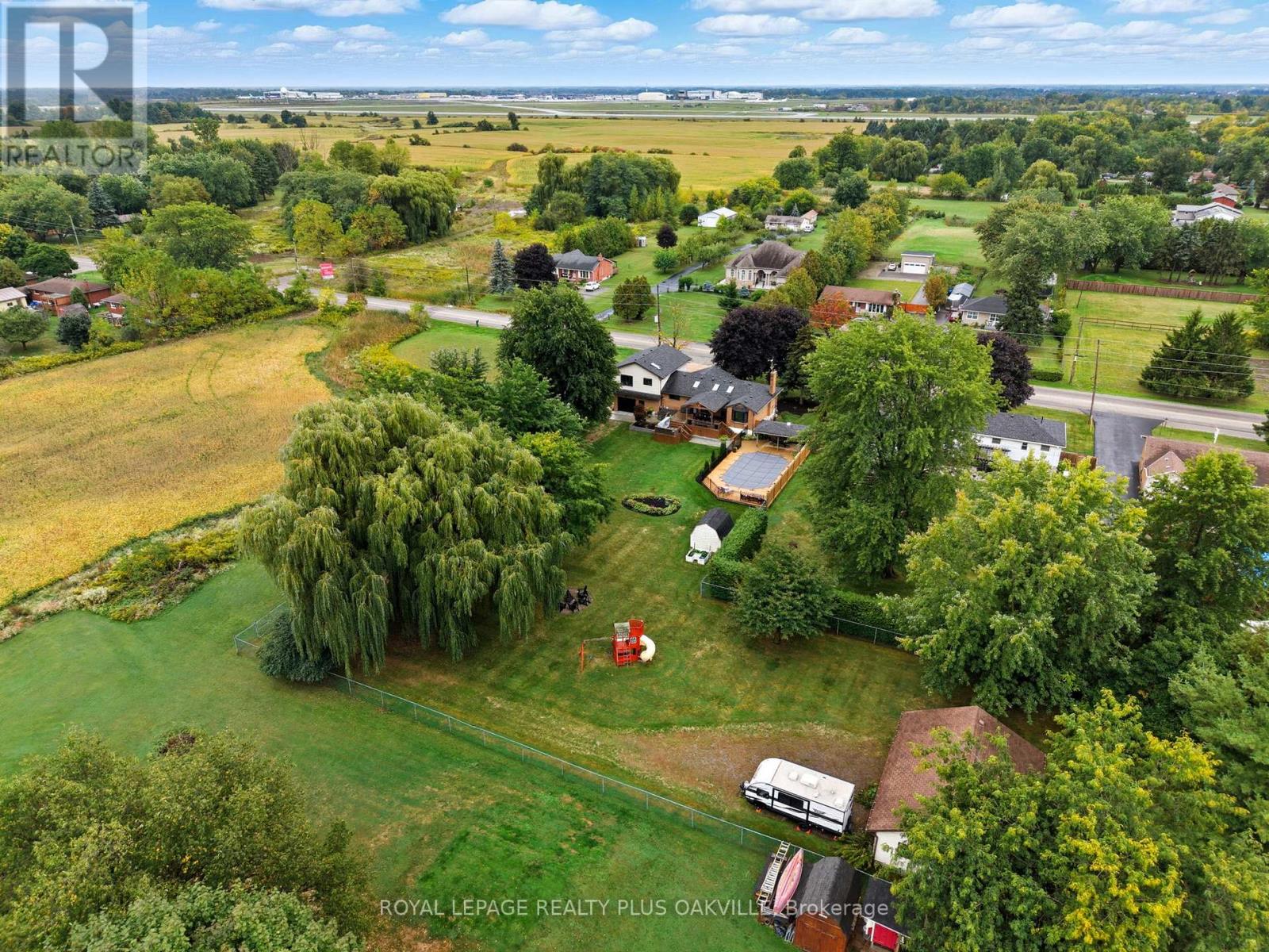 9904 Dickenson Road W, Hamilton, Ontario  L0R 1W0 - Photo 48 - X12432598