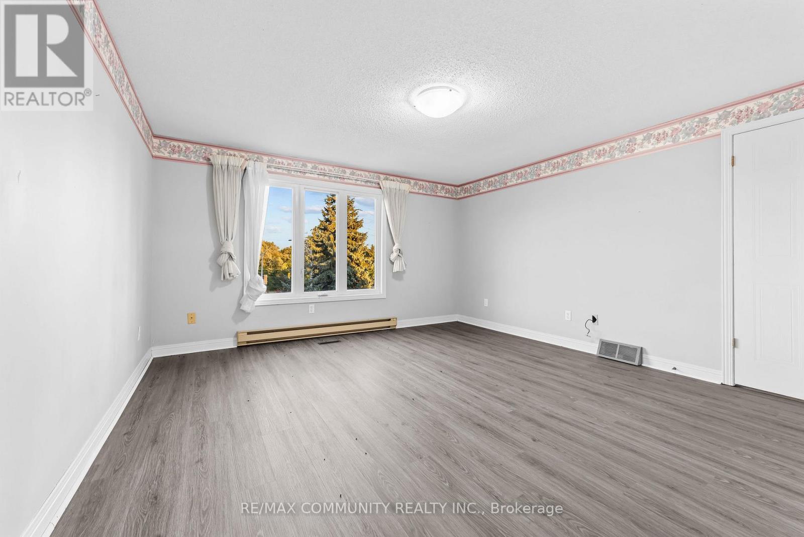 210-216 Homestead Crescent, London North, Ontario  N6G 2E5 - Photo 28 - X12432607