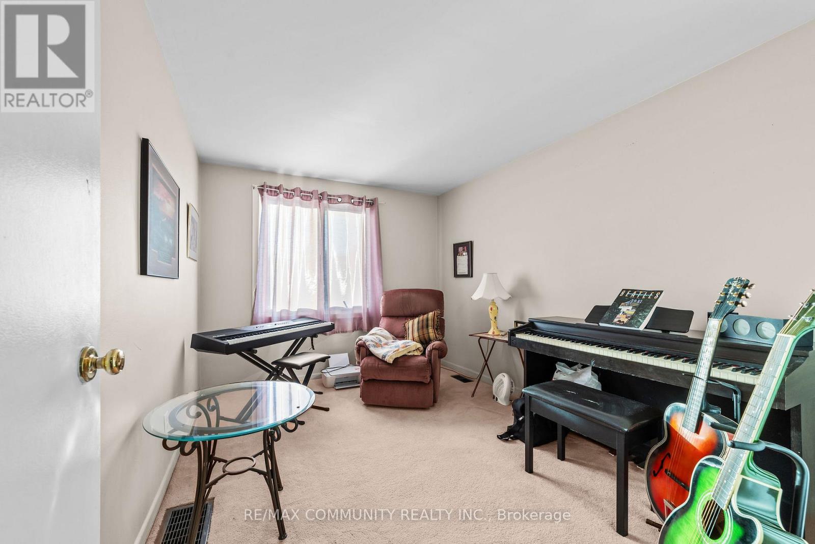 210-216 Homestead Crescent, London North, Ontario  N6G 2E5 - Photo 9 - X12432607