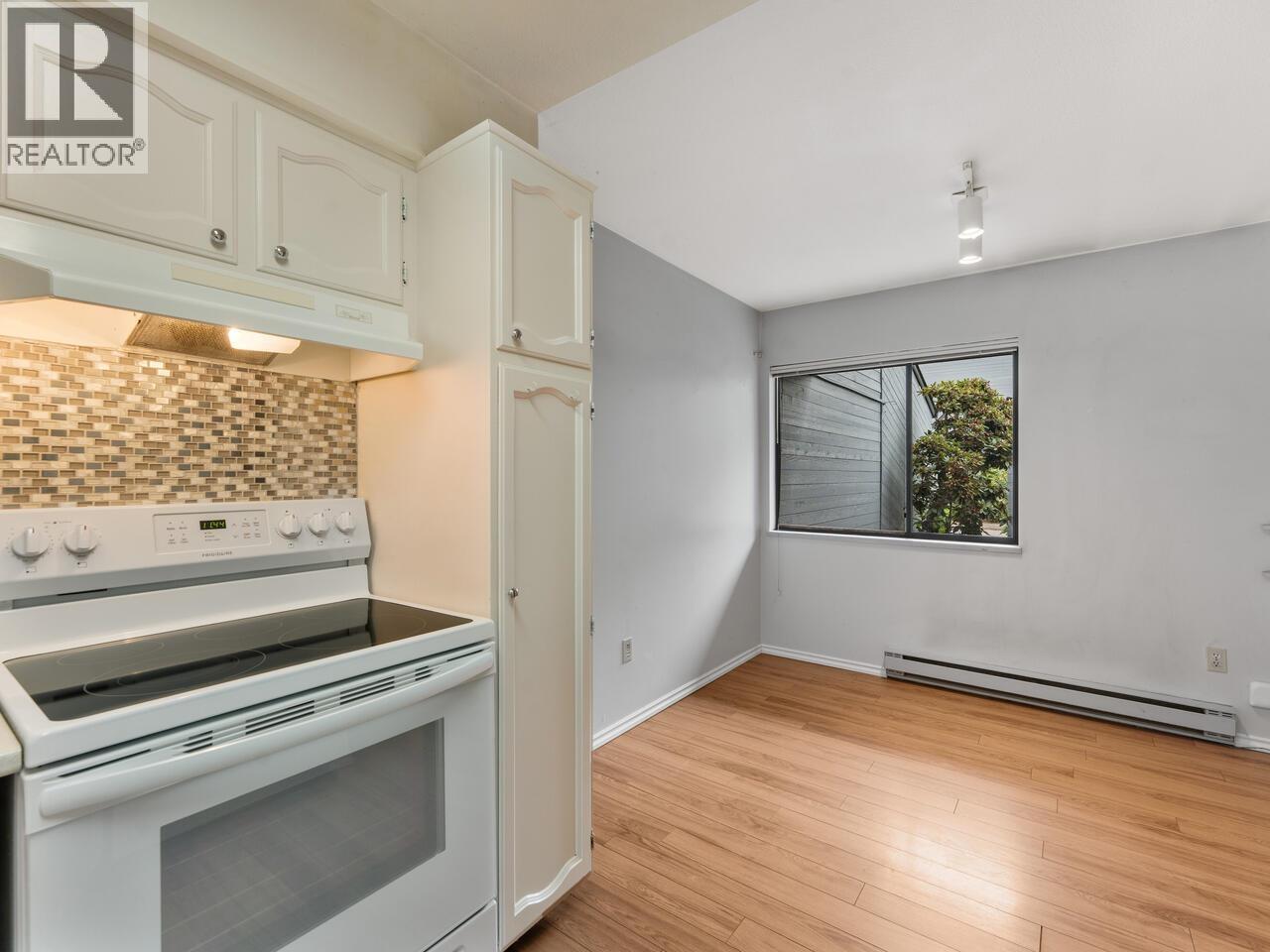 19 3851 Blundell Road, Richmond, British Columbia  V7C 4P7 - Photo 4 - R3053118