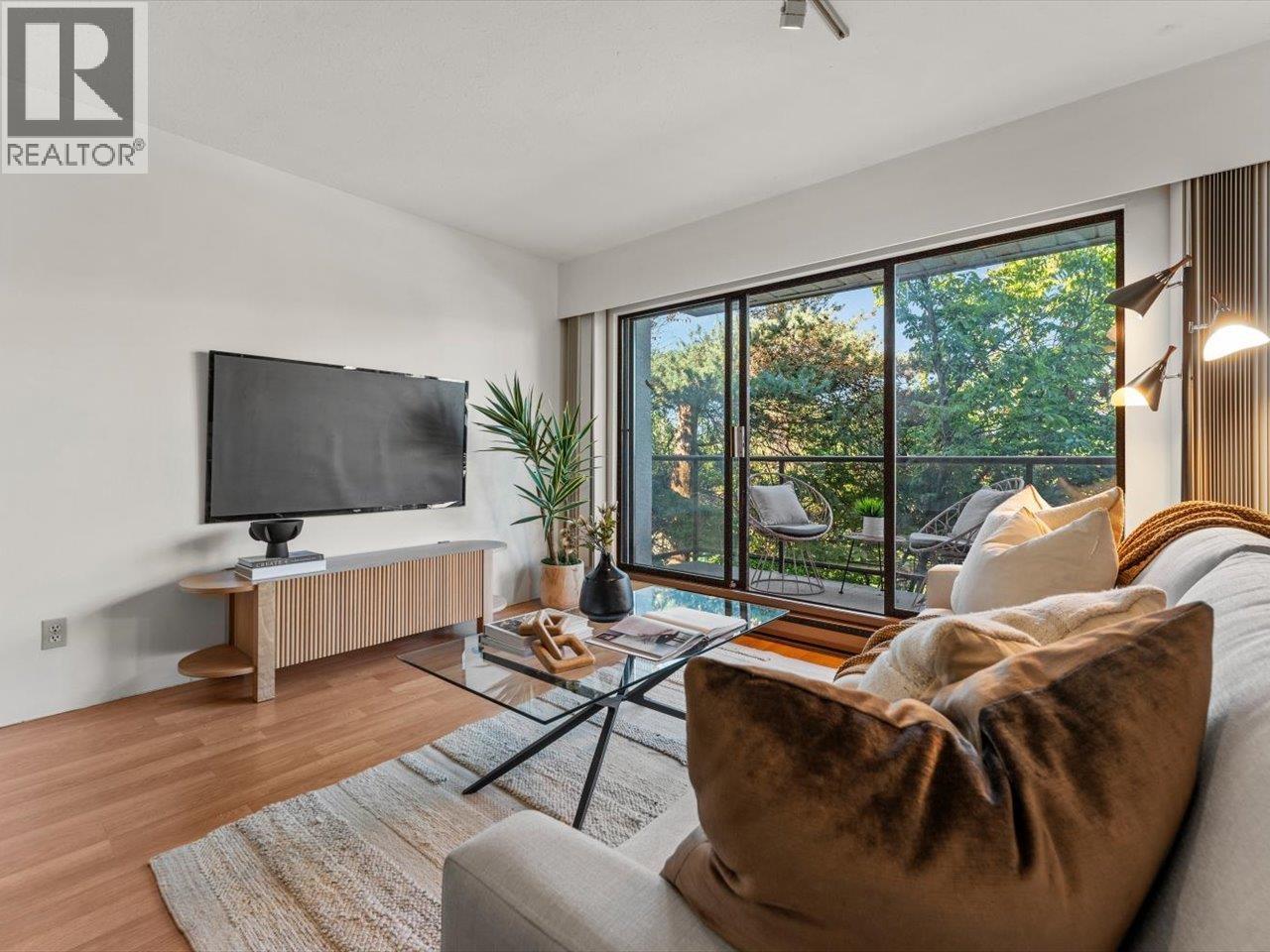 314 2222 Prince Edward Street, Vancouver, British Columbia  V5T 4M6 - Photo 4 - R3053121