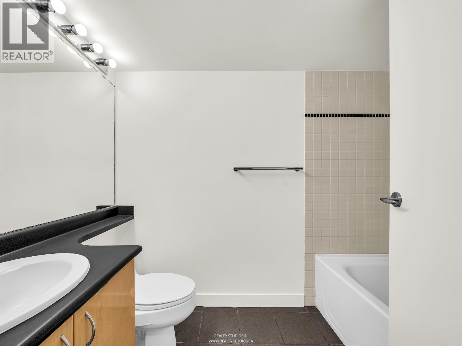 302 1688 Robson Street, Vancouver, British Columbia  V6G 1C7 - Photo 18 - R3053141