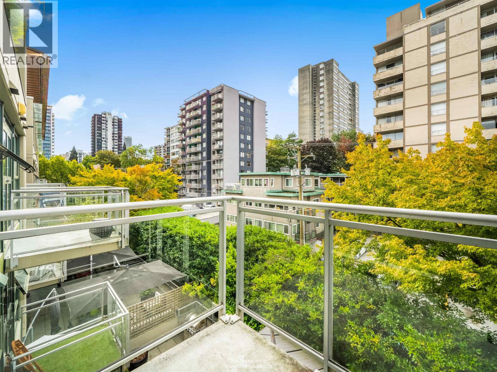 302 1688 Robson Street, Vancouver, British Columbia  V6G 1C7 - Photo 3 - R3053141