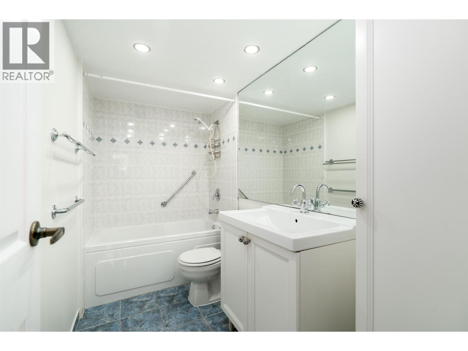 1404 2008 Fullerton Avenue, North Vancouver, British Columbia  V7P 3G7 - Photo 26 - R3053146