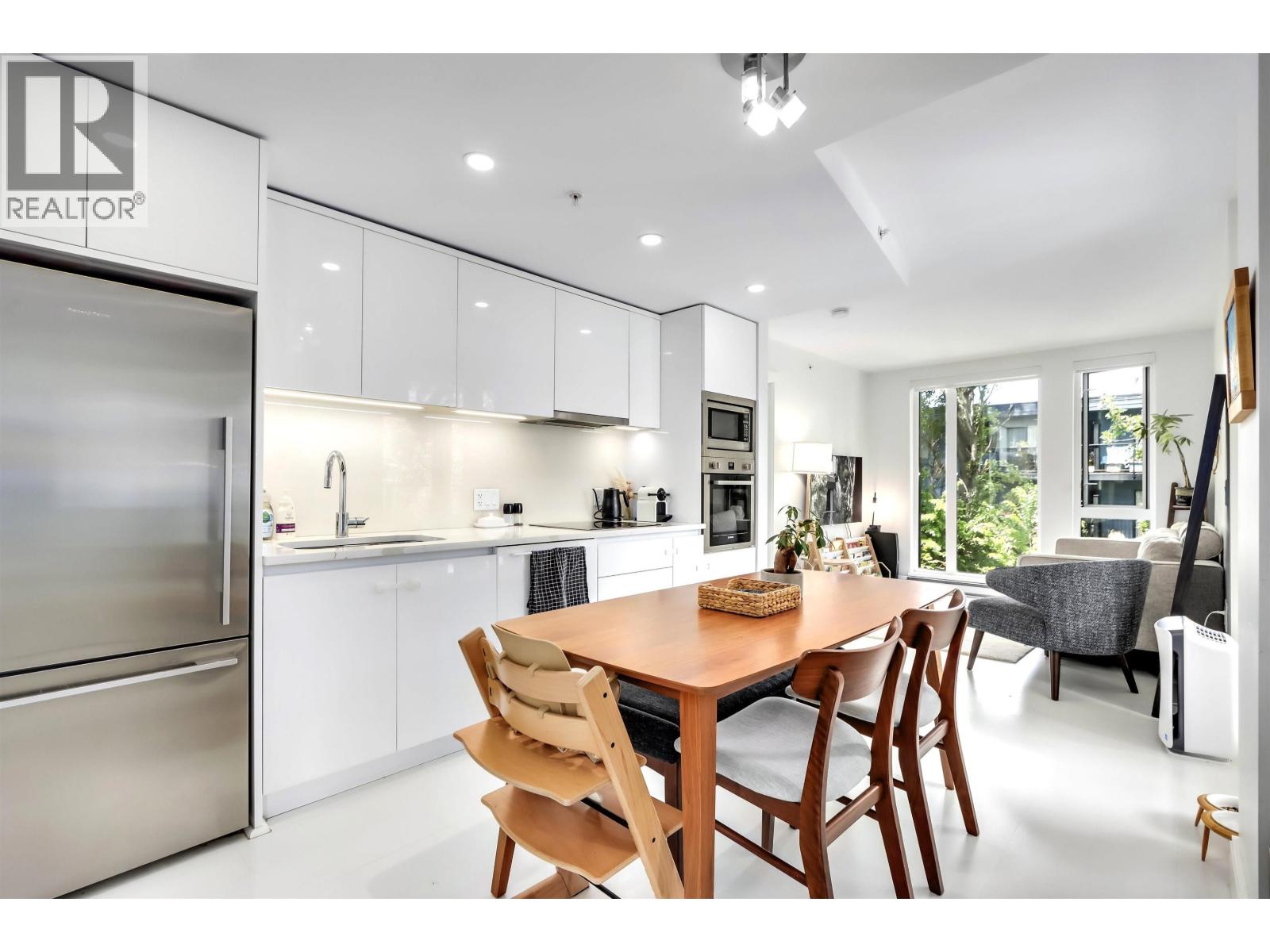 303 2239 W 7th Avenue, Vancouver, British Columbia  V6K 1Y3 - Photo 8 - R3053150