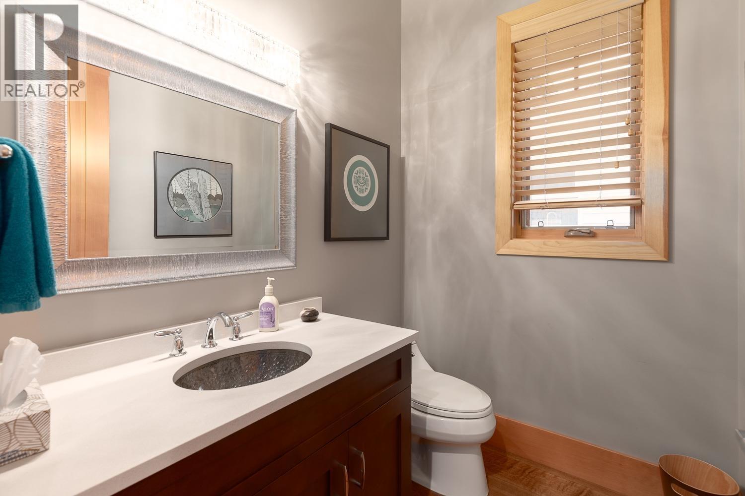 3230 W 31st Avenue, Vancouver, British Columbia  V6L 2A7 - Photo 10 - R3053159