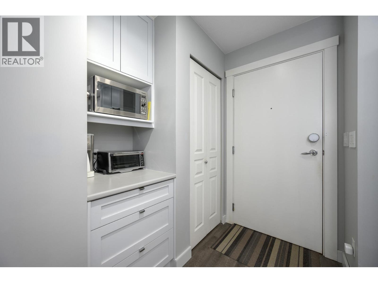 210 9319 University Crescent, Burnaby, British Columbia  V5A 4Y5 - Photo 13 - R3053105