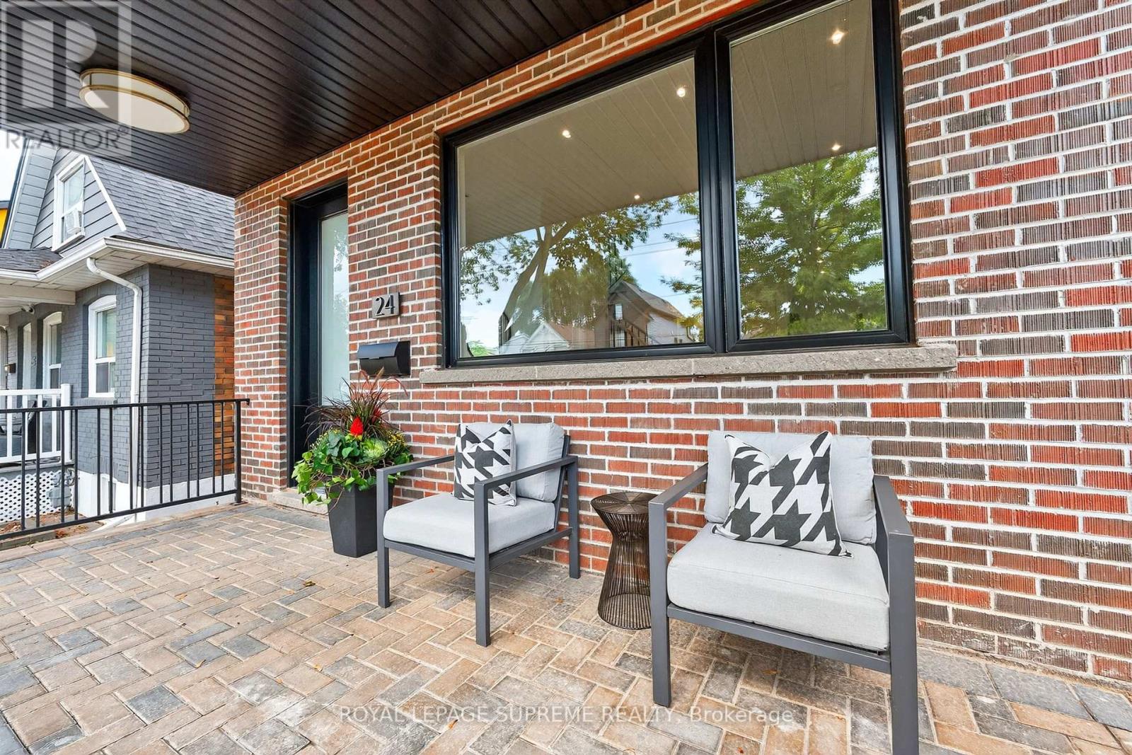 24 York Avenue, Toronto, Ontario  M6N 2V2 - Photo 3 - W12432640