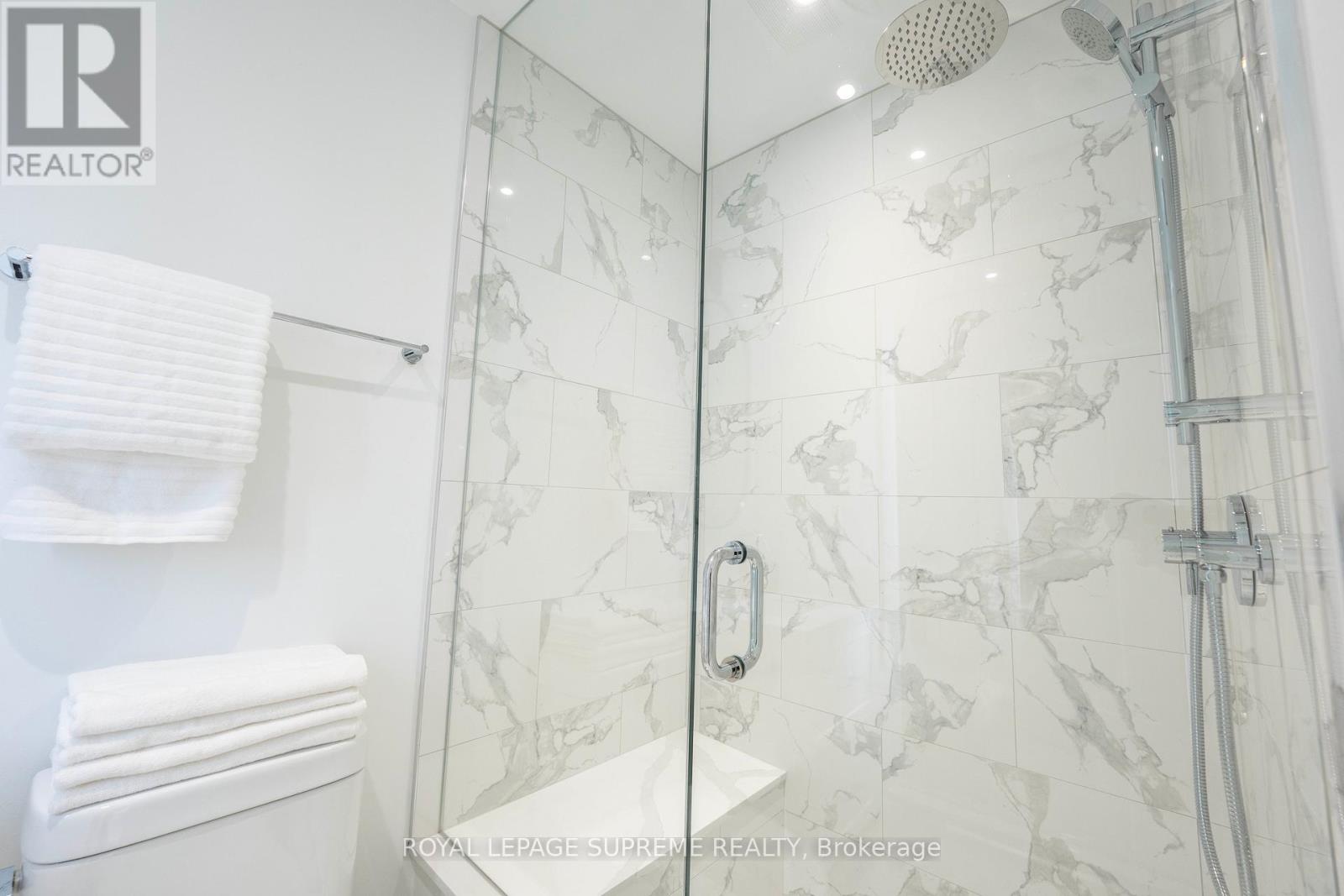 24 York Avenue, Toronto, Ontario  M6N 2V2 - Photo 35 - W12432640