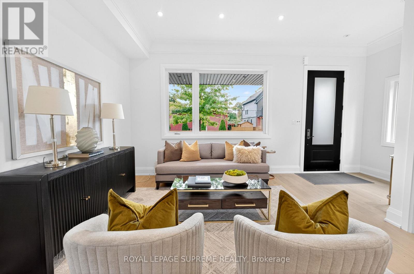 24 York Avenue, Toronto, Ontario  M6N 2V2 - Photo 8 - W12432640