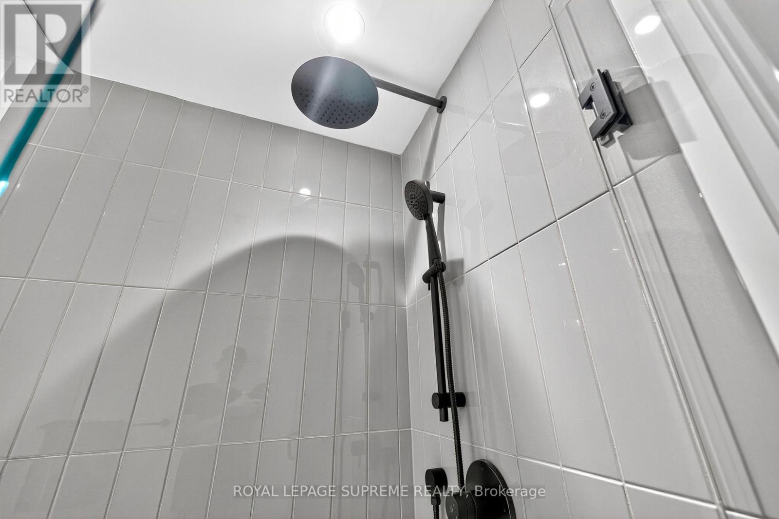 24 York Avenue, Toronto, Ontario  M6N 2V2 - Photo 49 - W12432640