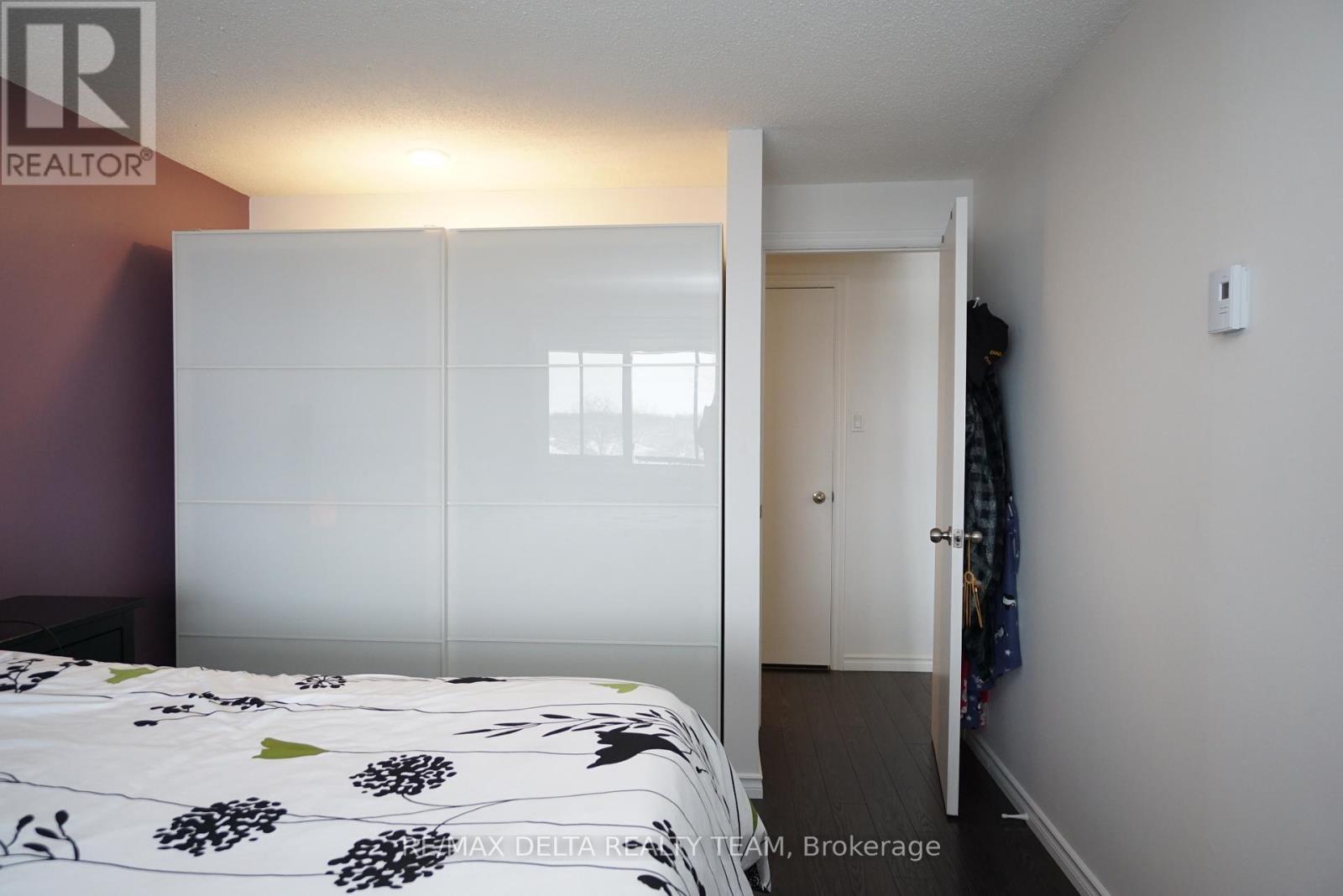 412 - 6376 Bilberry Drive, Ottawa, Ontario  K1C 4P6 - Photo 14 - X12394494
