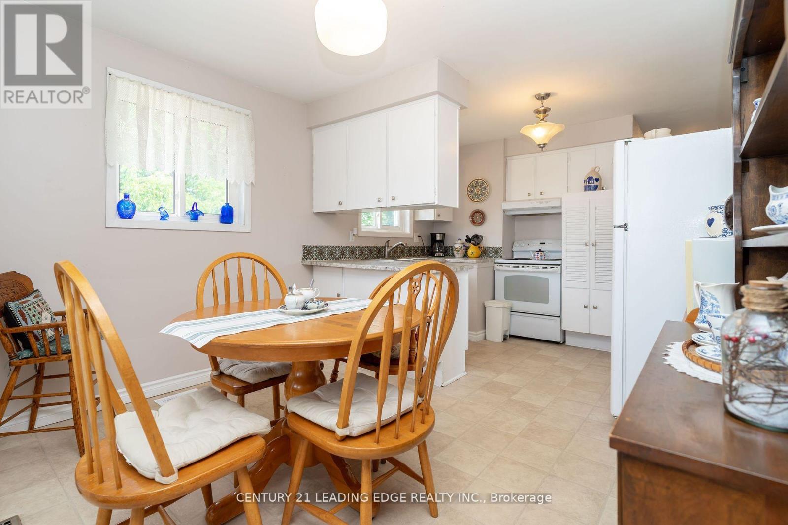 529 Carman Court, Oshawa, Ontario  L1H 6K5 - Photo 8 - E12424217