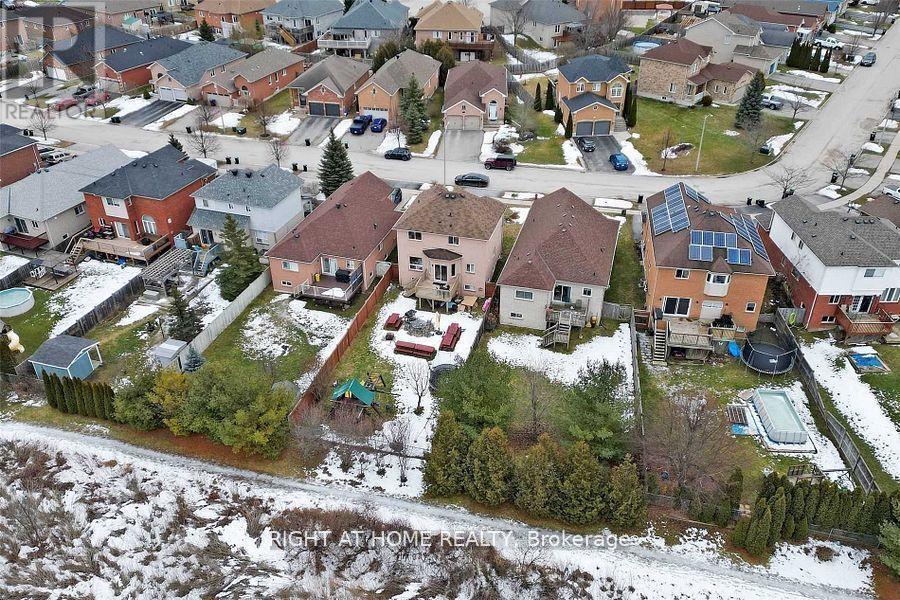 1269 Gina Street, Innisfil (Alcona), Ontario  L9S 1T1 - Photo 49 - N12400503