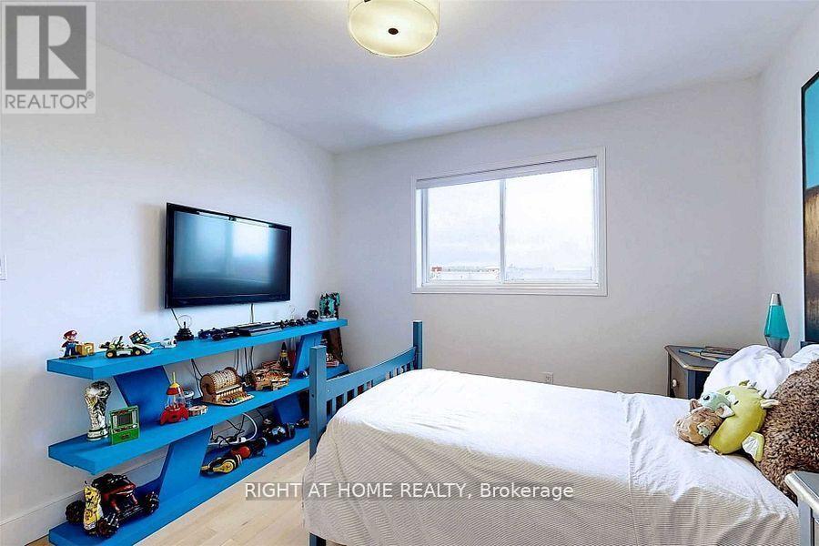 1269 Gina Street, Innisfil (Alcona), Ontario  L9S 1T1 - Photo 36 - N12400503