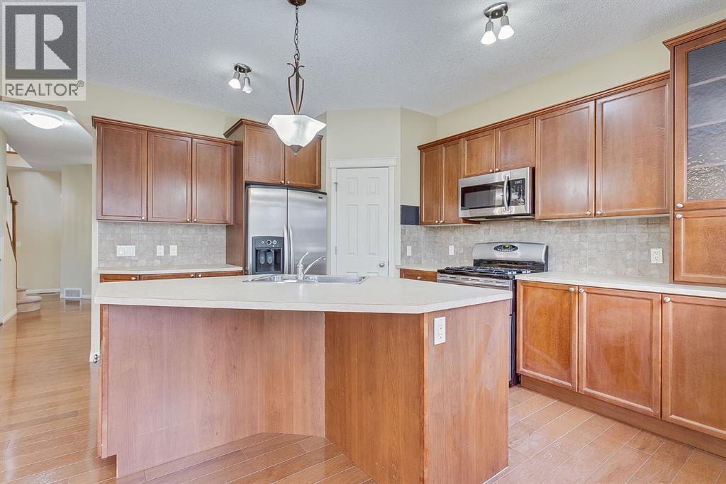 596 Cougar Ridge Drive Sw, Calgary, Alberta  T3H 5A4 - Photo 14 - A2216232