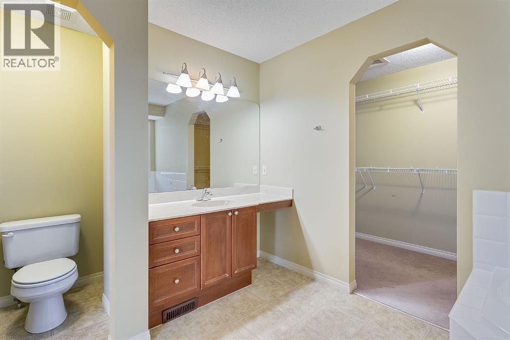 596 Cougar Ridge Drive Sw, Calgary, Alberta  T3H 5A4 - Photo 34 - A2216232