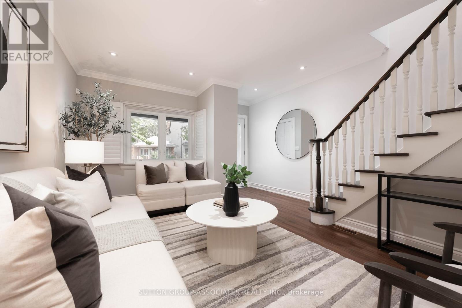 138a Cedric Avenue, Toronto, Ontario  M6C 3X8 - Photo 4 - C12432680