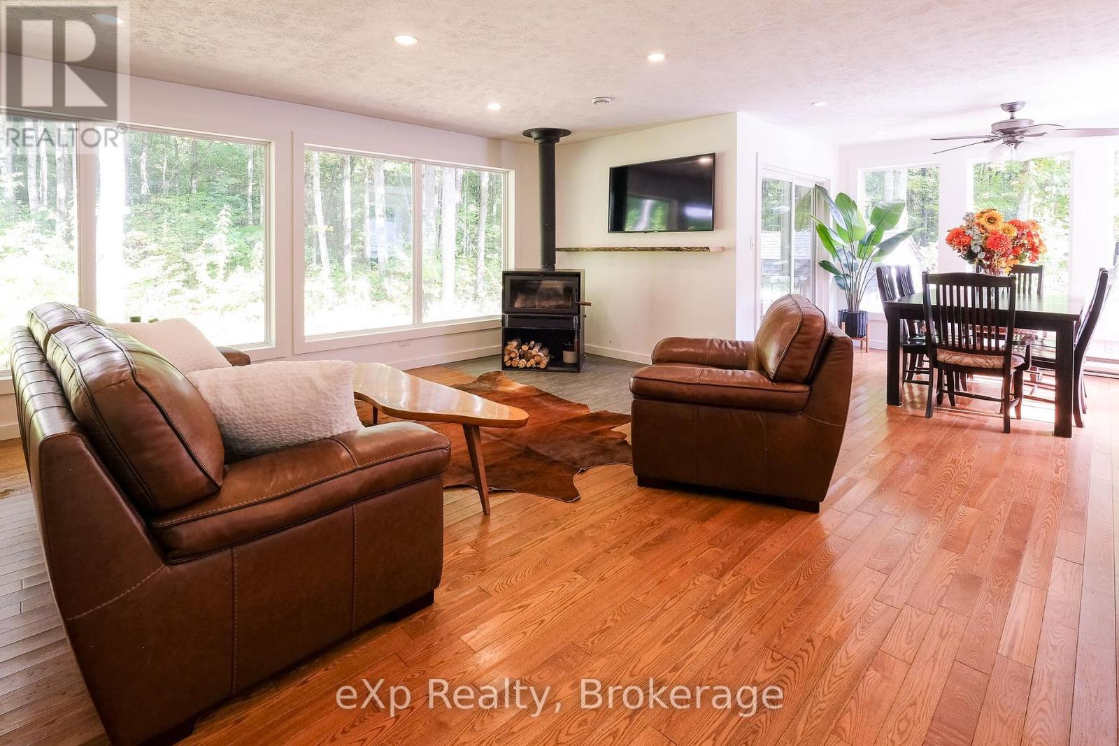 442625 Concession Road 21, Georgian Bluffs, Ontario  N0H 2T0 - Photo 6 - X12432768