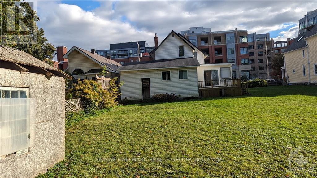 67 Springhurst Avenue, Ottawa, Ontario  K1S 0E2 - Photo 6 - X12432728