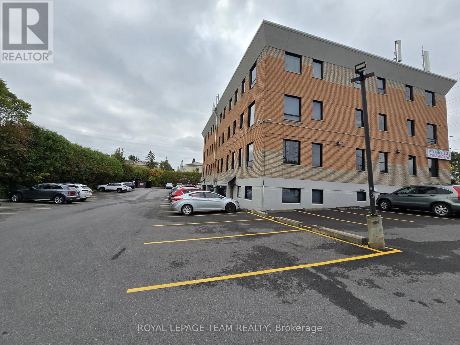 203 - 1637 Woodroffe Avenue, Ottawa, Ontario  K2G 1W2 - Photo 2 - X12432798