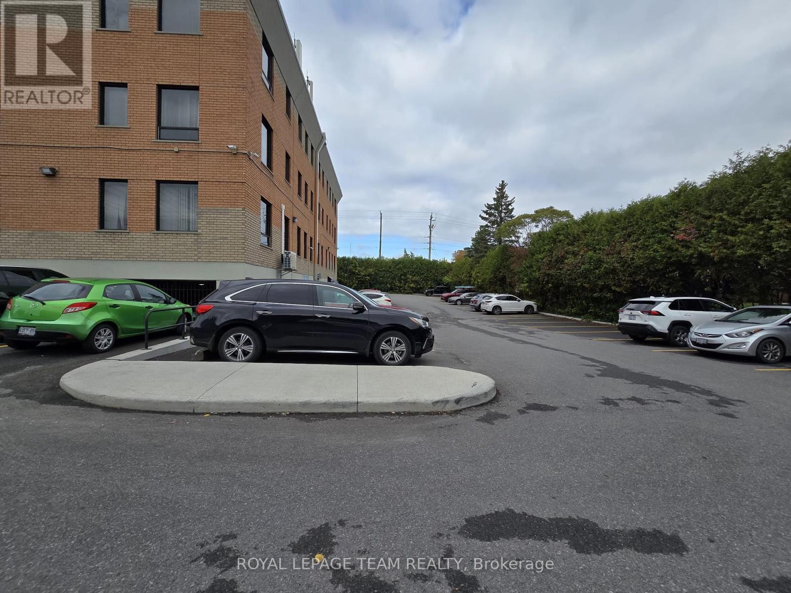 203 - 1637 Woodroffe Avenue, Ottawa, Ontario  K2G 1W2 - Photo 4 - X12432798
