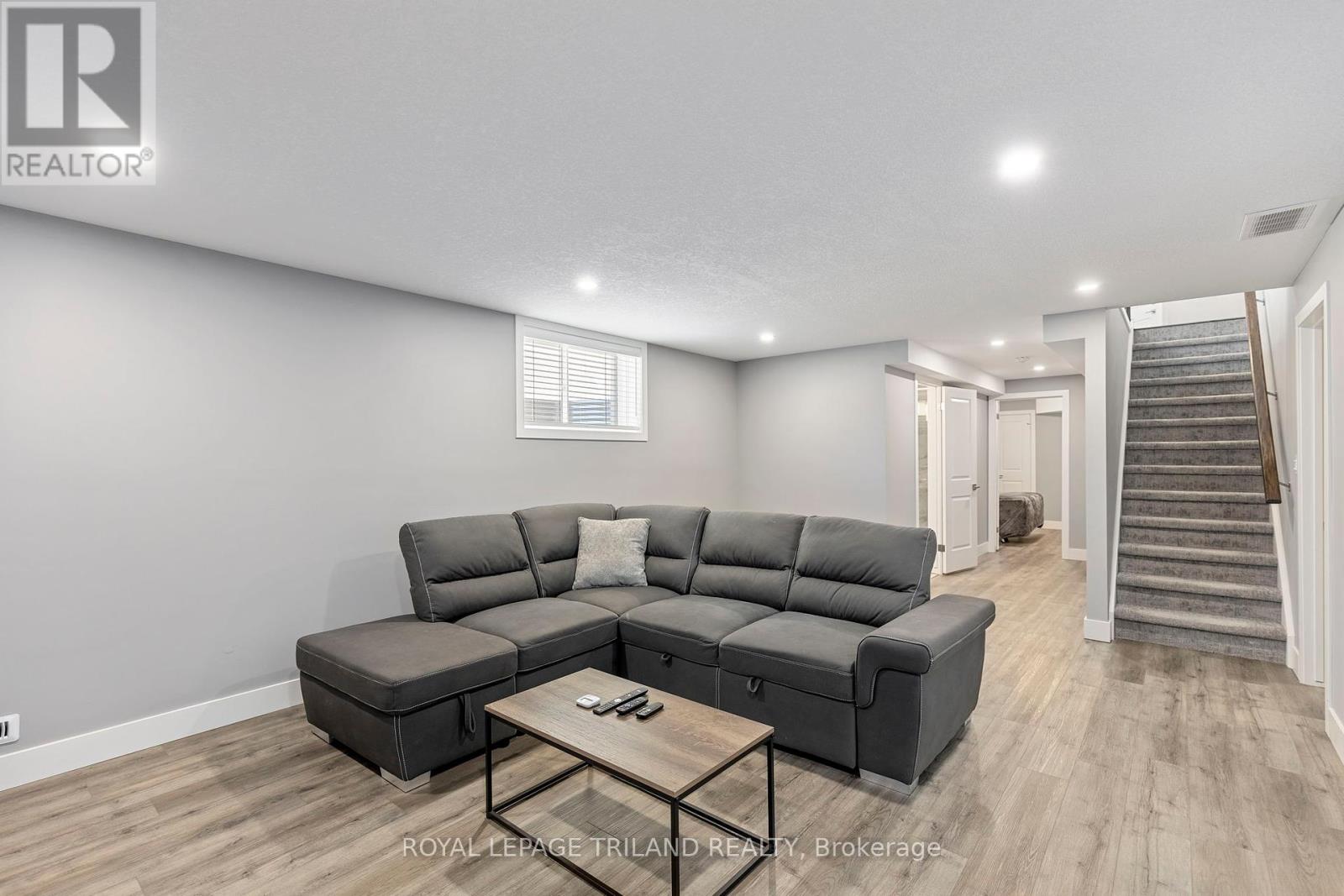 1573 Drew Street, London East, Ontario  N5V 0C3 - Photo 17 - X12432716
