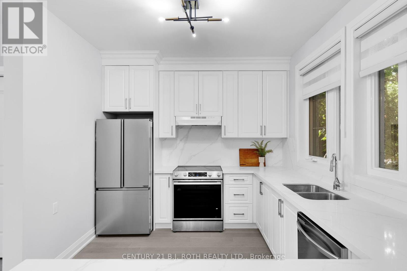 23 - 260 Eagle Street, Newmarket, Ontario  L3Y 1K1 - Photo 15 - N12432662