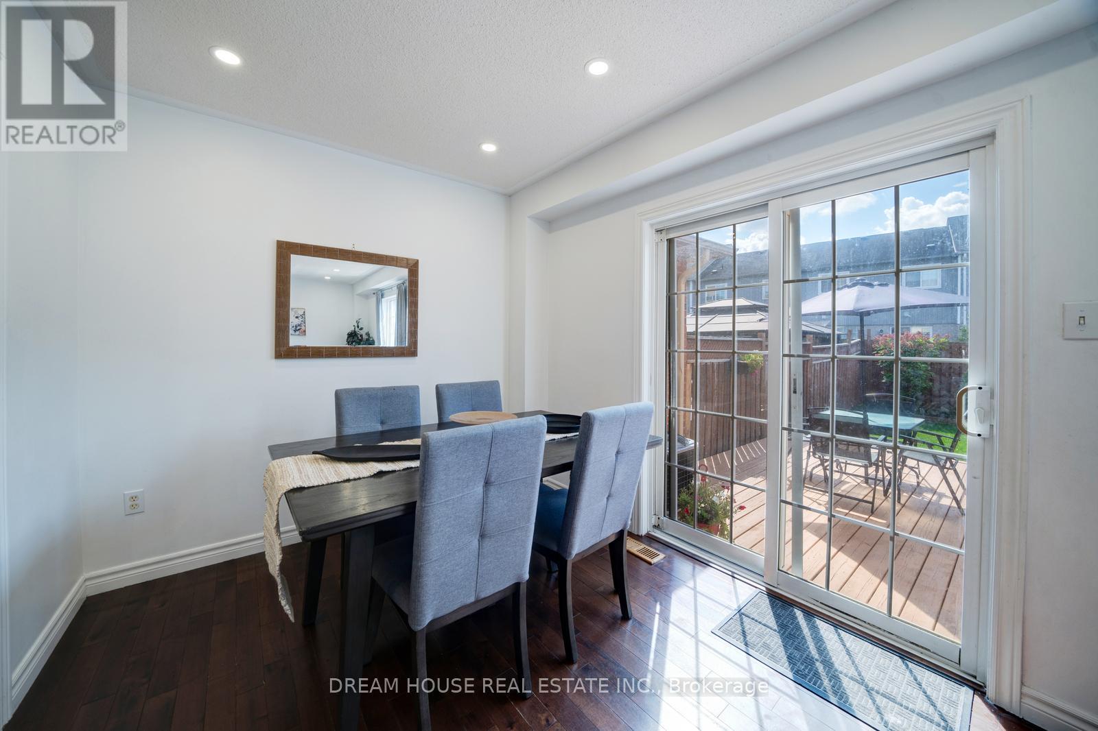 417 King Street E, East Gwillimbury, Ontario  L0G 1M0 - Photo 14 - N12432676