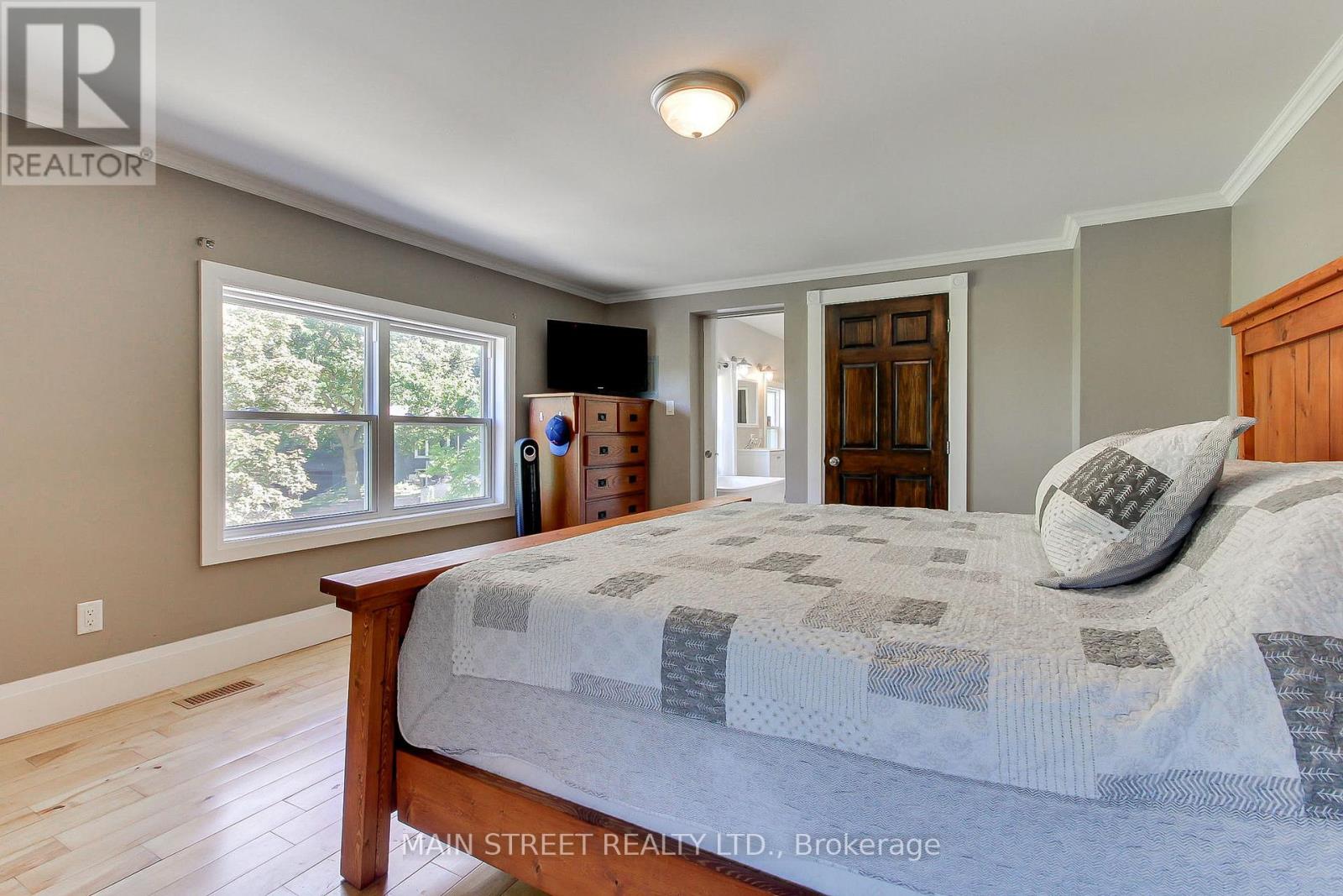 315 Cotter Street, Newmarket, Ontario  L3Y 3X9 - Photo 22 - N12432697