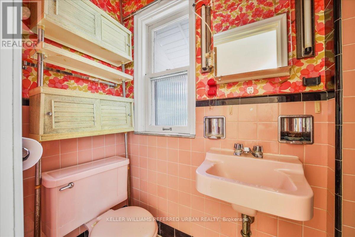 354 Betty Ann Drive, Toronto, Ontario  M2R 1B3 - Photo 20 - C12383559