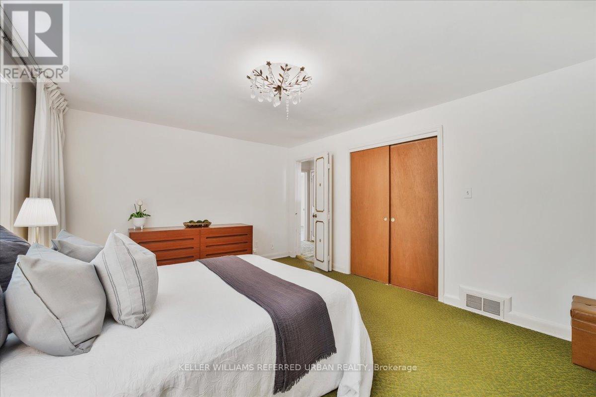 354 Betty Ann Drive, Toronto, Ontario  M2R 1B3 - Photo 19 - C12383559