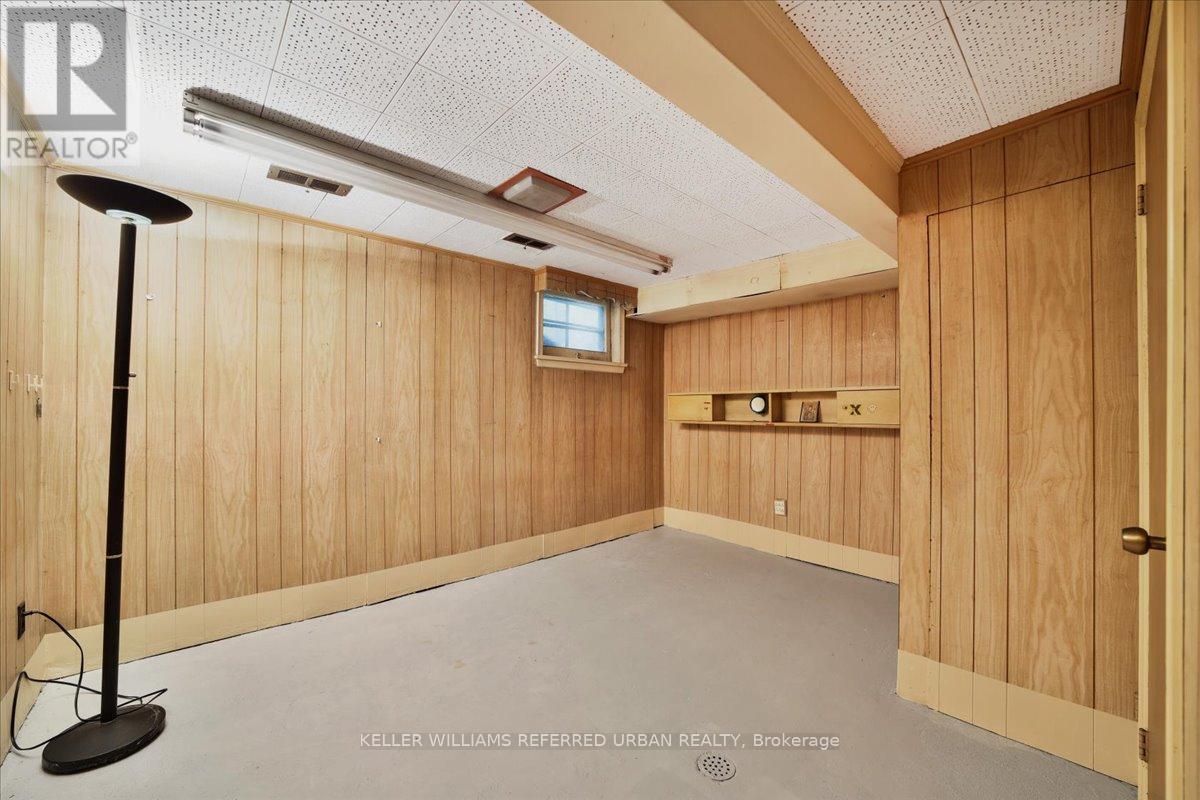 354 Betty Ann Drive, Toronto, Ontario  M2R 1B3 - Photo 37 - C12383559
