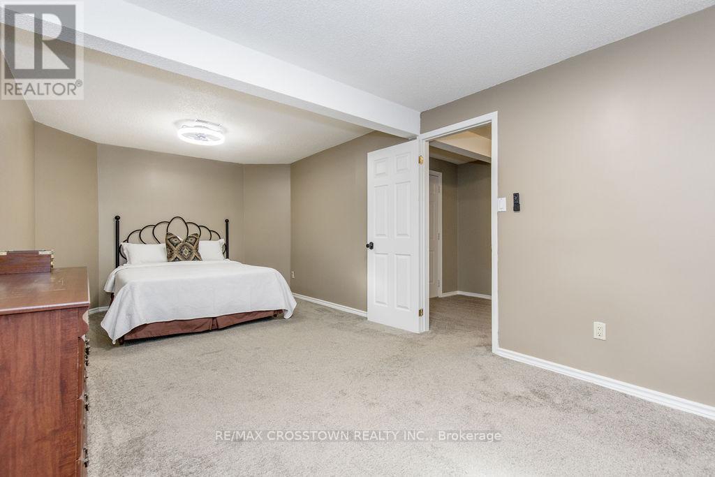 1 Bloxham Place, Barrie, Ontario  L4N 9K3 - Photo 40 - S12431855
